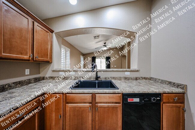 Building Photo - 36322 W Alhambra St
