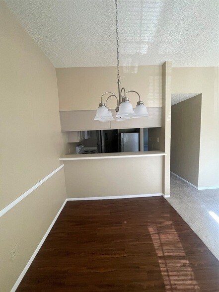 Foto del edificio - 2216 Millstone Dr