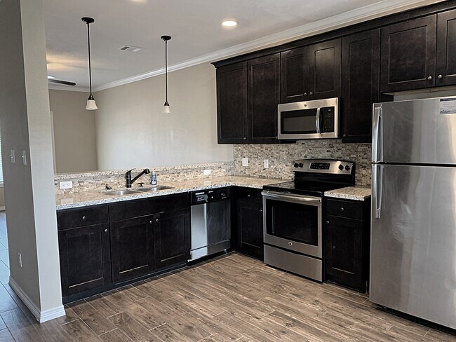 Foto del edificio - 301 Southwest Pkwy
