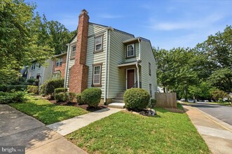 Building Photo - 10065 Chestnut Wood Ln