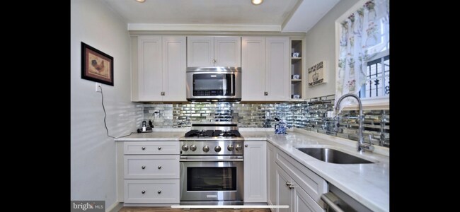 Building Photo - 11133 Waldemire Dr