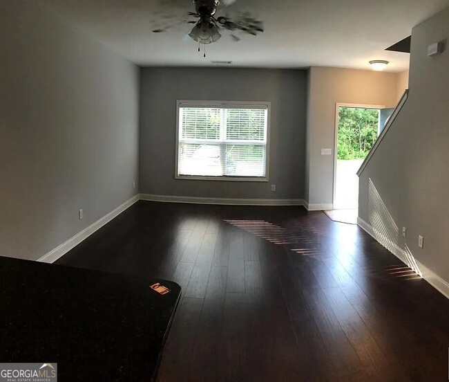 Foto del edificio - 1350 Binghampton Cir