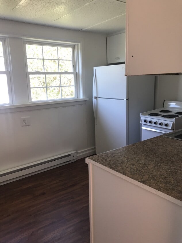 Foto del edificio - Section 8 Eligible-1st Floor Efficiency Ro...
