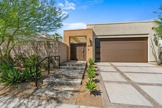 Building Photo - 446 Fountain Dr