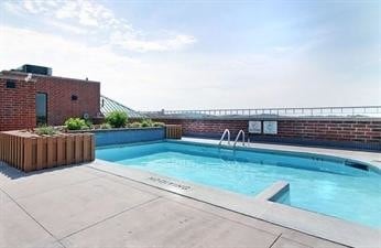 Building Photo - 15 N Beacon St