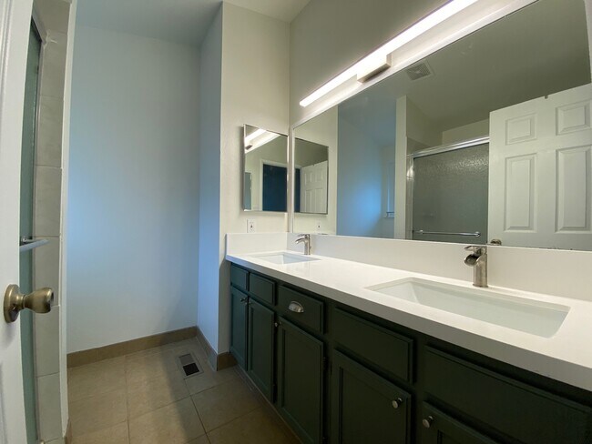 Foto del edificio - 6259 Walnut Creek Rd