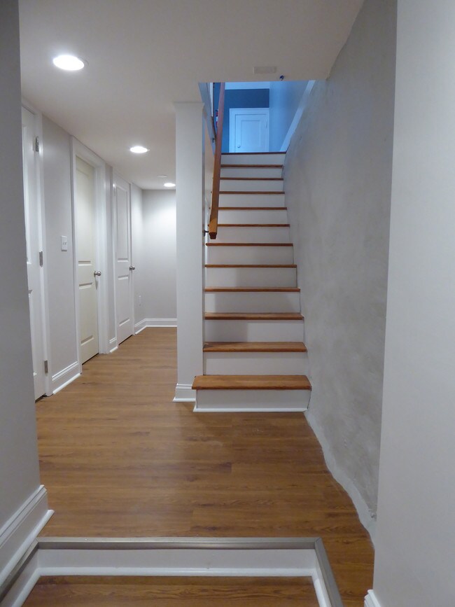 Building Photo - 129 S 48th St