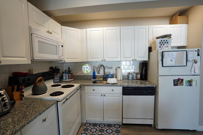 Building Photo - 116 Tremont St