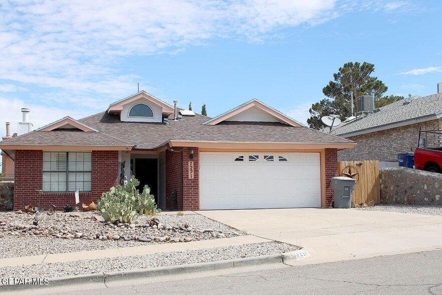 Primary Photo - 7221 Canyon Run Dr