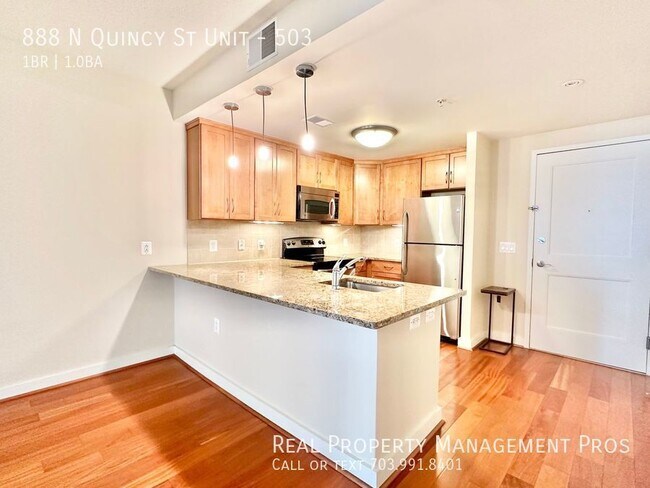 Foto del edificio - Bright Ballston Condo!