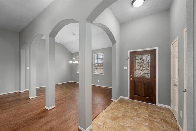 Building Photo - 9303 Cavalier Ln