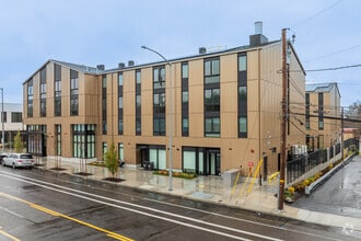 Building Photo - Chaku Kumtuks Haws