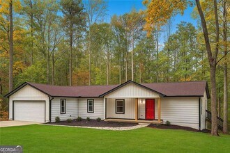 Building Photo - 6881 Hickory Hollow Dr