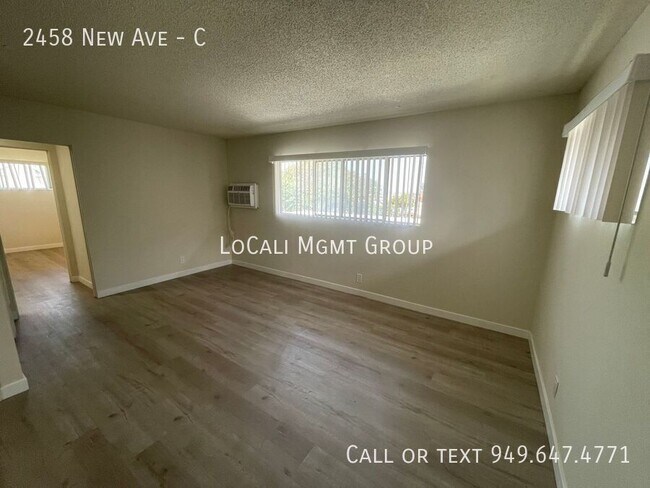 Foto del edificio - 2458 New Ave