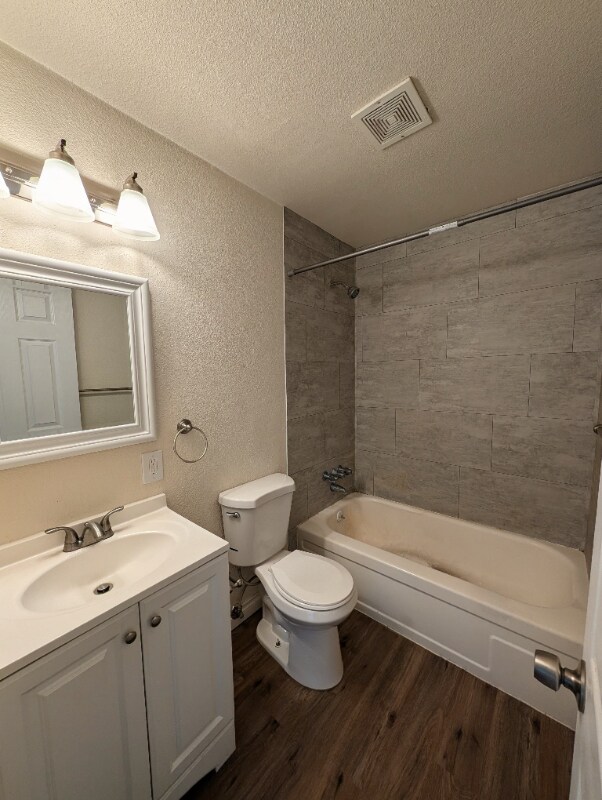 Building Photo - 618 Gambell St