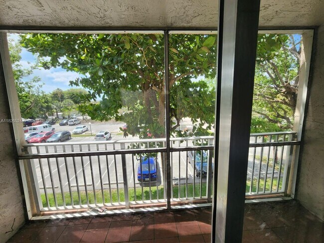 Foto del edificio - 8501 NW 8th St