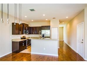 Foto del edificio - 138 SW 7th Ct