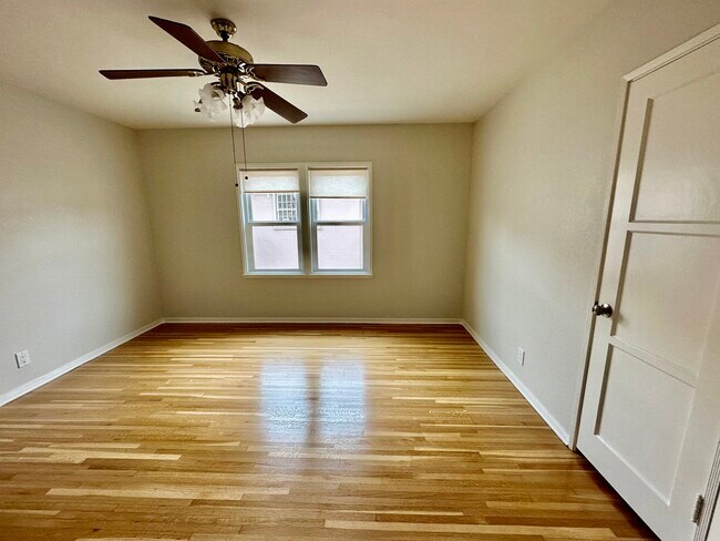 one bedroom - 1605 Cabrillo Ave