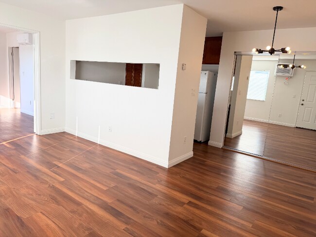 Foto del edificio - 4953 Barstow St