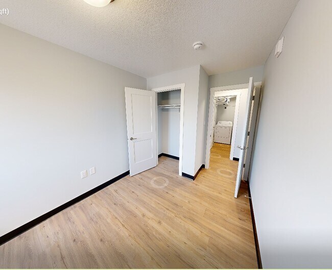 Photo du bâtiment - Eastgate Apartments