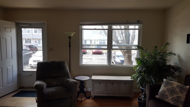 Building Photo - 2212 Prairie Glen Pl