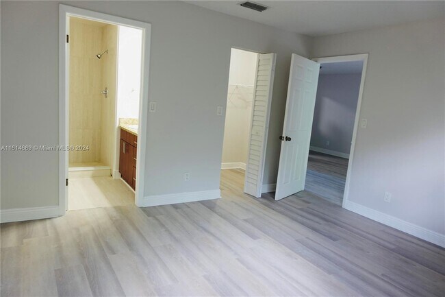 Building Photo - 6700 Nova Dr
