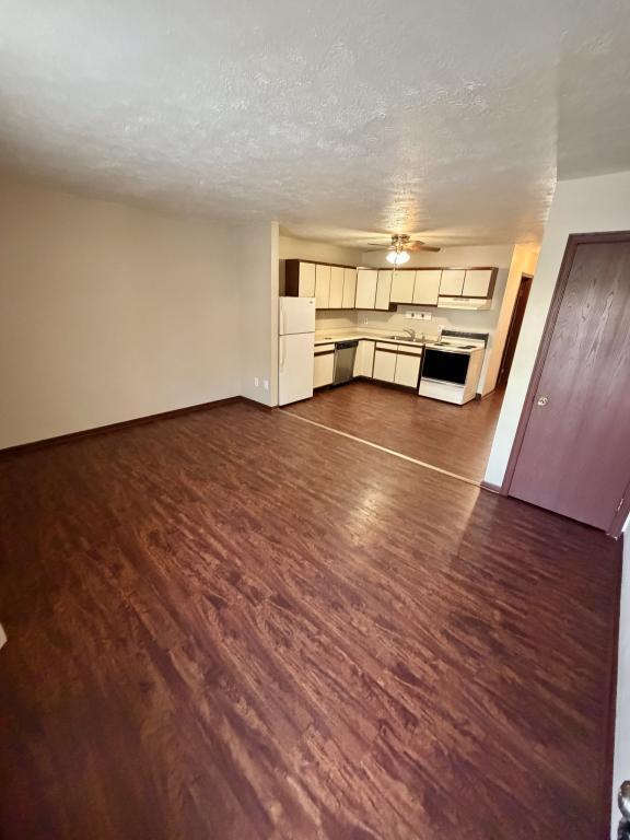 Building Photo - 1819 Gracewoods Dr
