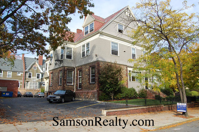 Building Photo - 314 Angell St