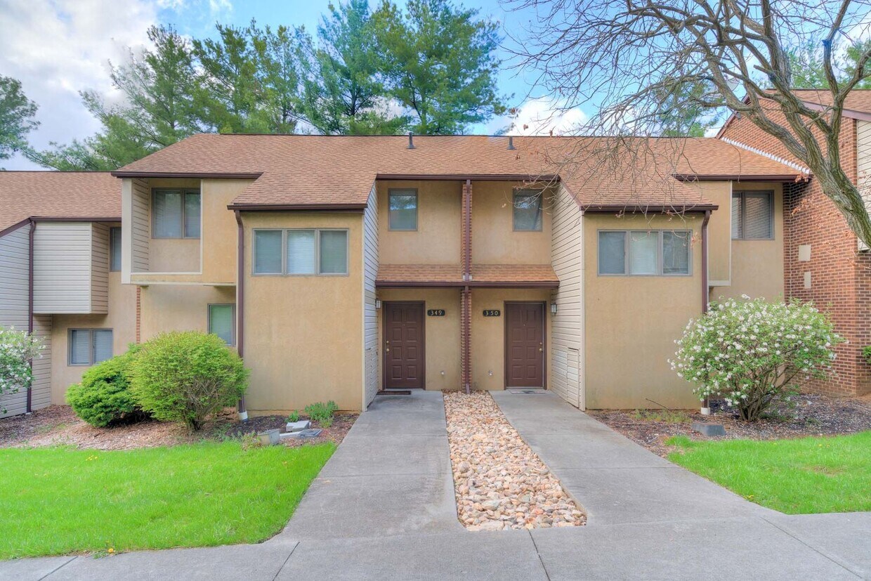 Building Photo - 349 Shenandoah Circle | 3 Bed 2.5 Bath | 0...