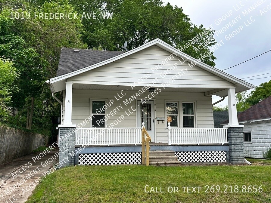 Primary Photo - 1019 Frederick Ave NW