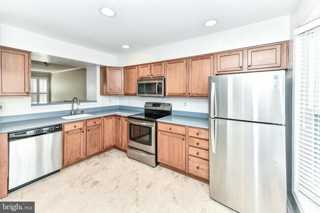 Foto del edificio - 21 Fendall Ave