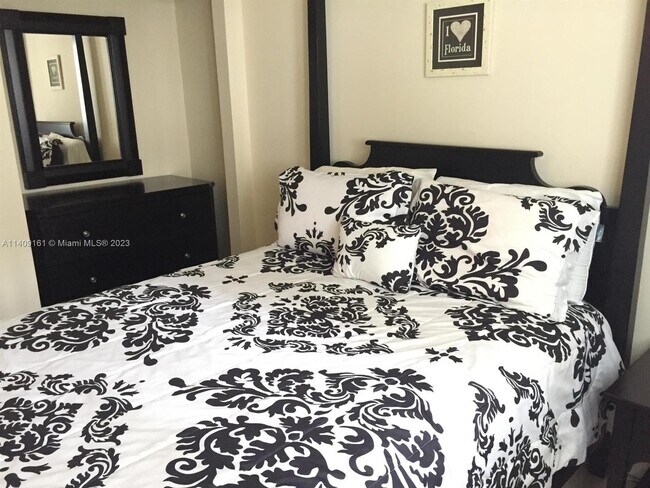 Foto del edificio - 201 178th Dr