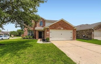 Building Photo - 2105 Kingwood Dr