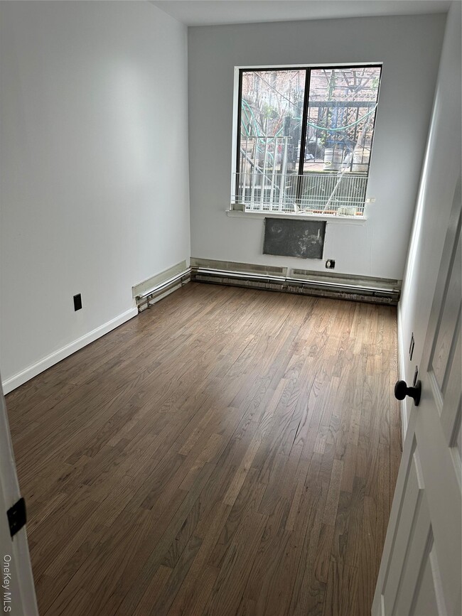 Building Photo - 40-14 60th St