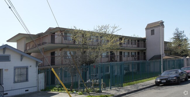 Palo Vista Gardens Als Oakland Ca Apartments Building Photo Palo Vista Gardens