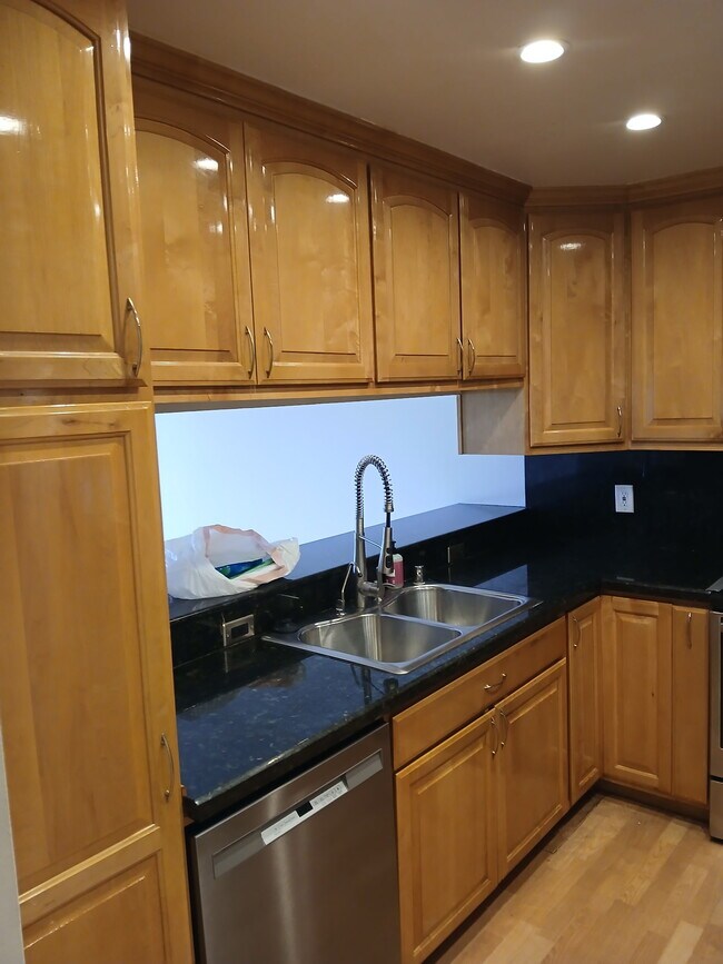Foto del edificio - 7225 Navajo Rd