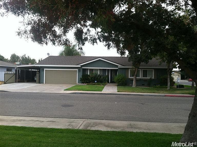 Front - 2201 Branding Iron Dr