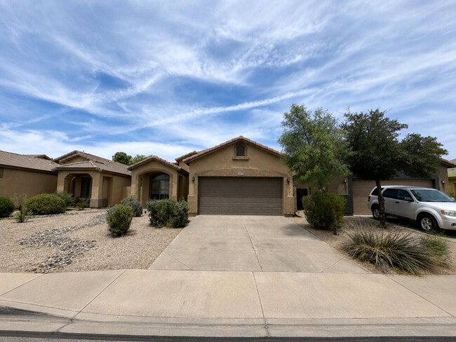 Building Photo - 44812 Paraiso Ln