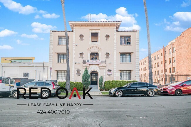 Building Photo - 259 S Harvard Blvd