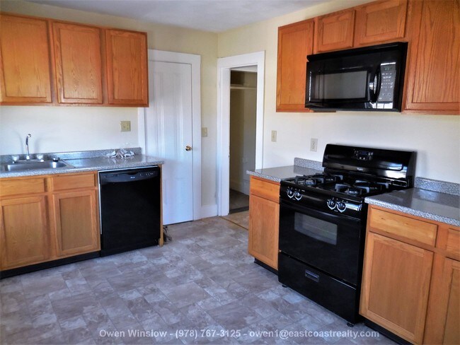 Foto del edificio - 297 Nahant Rd