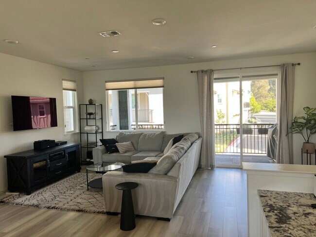 Foto del edificio - 24157 Amaranth Loop