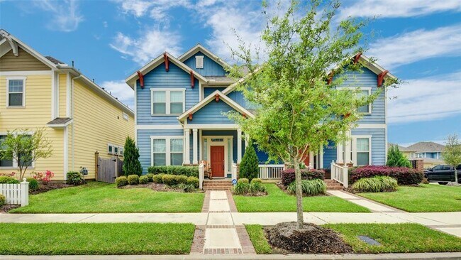 Building Photo - 16935 Canosa Dr