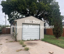 Building Photo - 2212 Santa Fe S