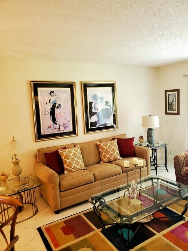 Foto del edificio - 7286 Huntington Ln