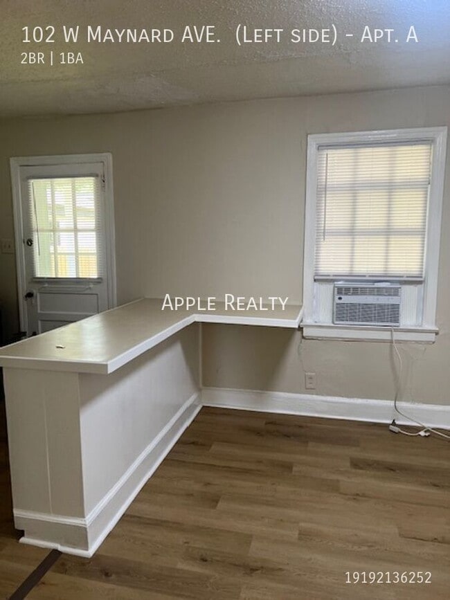 Building Photo - 102 W Maynard Ave