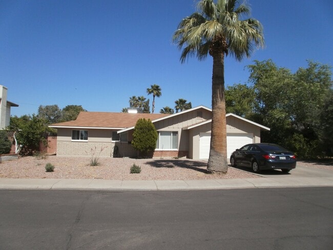 Photo - 2417 S Newberry Rd (Tempe, AZ) House