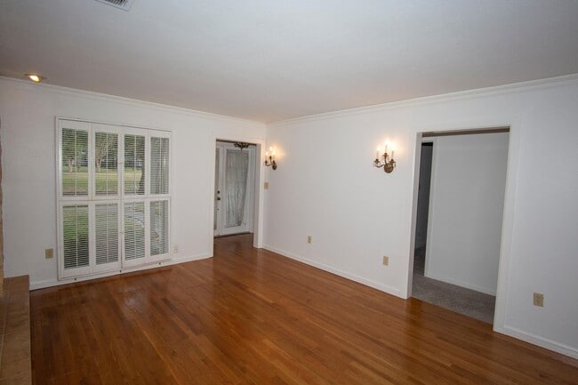 Photo - 3/2 in College Park near Lake Ivanhoe House