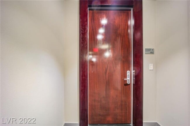 Building Photo - 4575 Dean Martin Dr