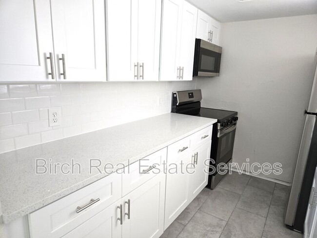 Foto del edificio - 5346 Cotee River Dr