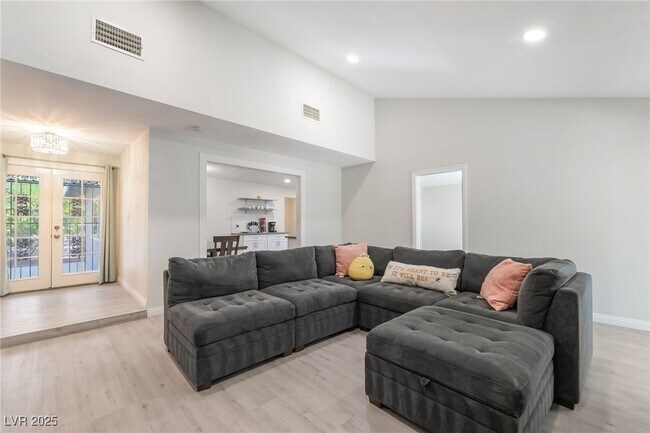 Foto del edificio - 3209 Kings Way